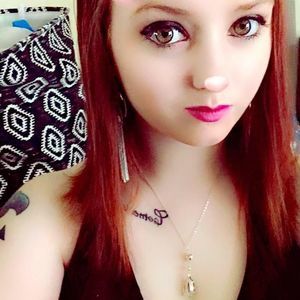 Meet your Posher, Alyssa